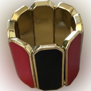 Red and black tile stretch bracelet